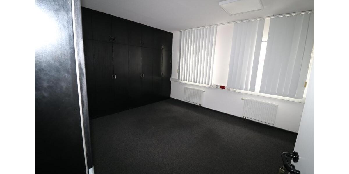 Gewerbeobjekt Langenfeld (Rheinland) - 1.800&euro; | Angebot:26307519