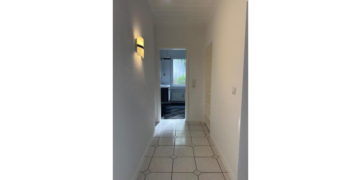 Erdgeschoßwohnung Schalksmühle - 4 Zimmer, 125 m&sup2;, 900&euro; | Angebot:26492779