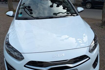 Kia ceed Sportswagon 27.750 km 21.500 &euro; Düsseldorf 40625