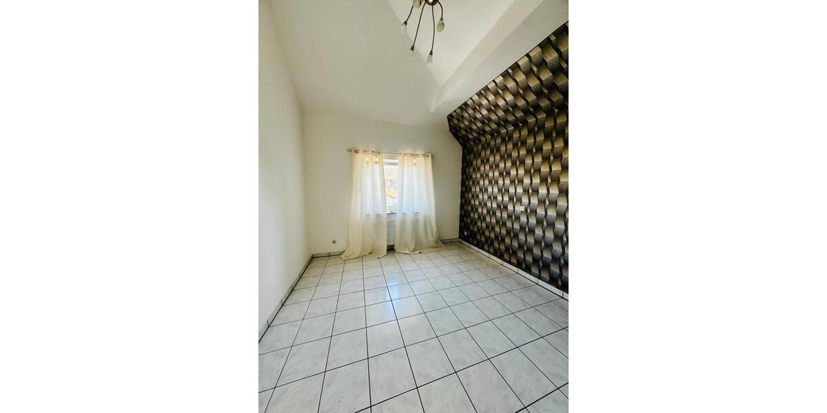 Dachgeschoßwohnung Ennepetal - 3 Zimmer, 78 m&sup2;, 780&euro; | Angebot:26623815