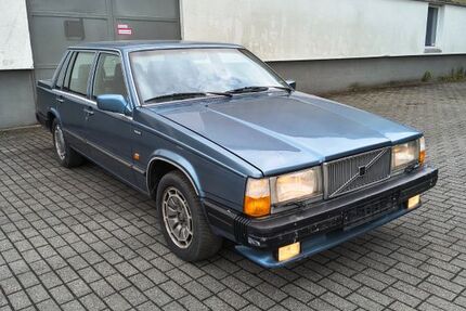 Volvo 760 66.558 km 6.700 &euro; Wülfrath 42489