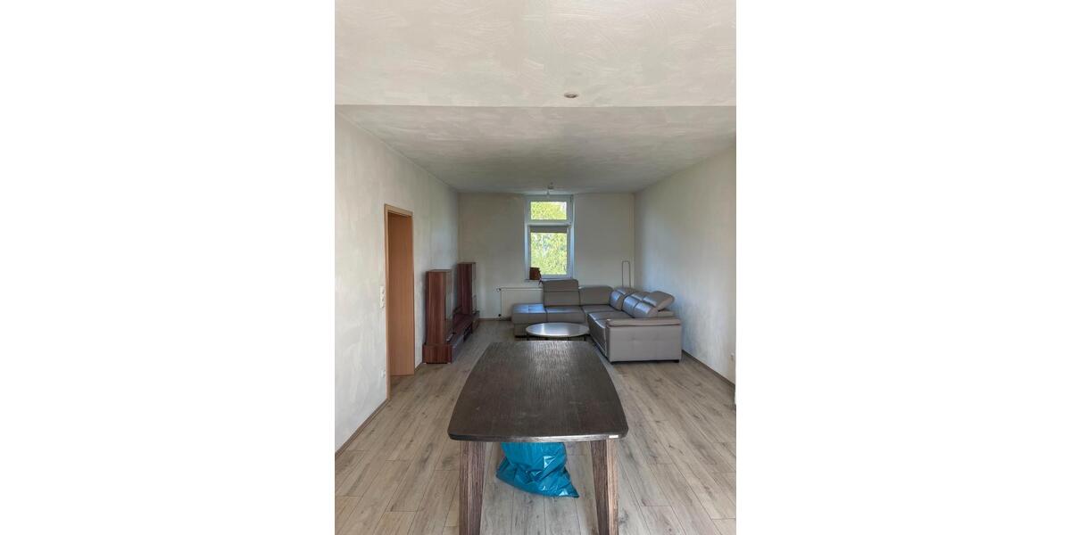 Dachgeschoßwohnung Essen Stadtbezirk VI - 3.5 Zimmer, 85 m&sup2;, 650&euro; | Angebot:26491237