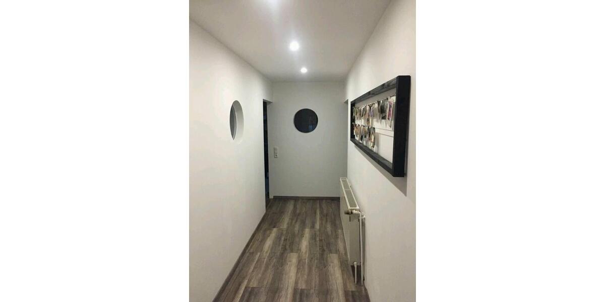 Erdgeschoßwohnung Schwelm - 3 Zimmer, 158 m&sup2;, 1.499&euro; | Angebot:26577492