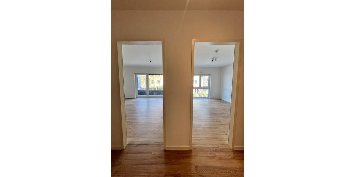 Erdgeschoßwohnung Langenfeld (Rheinland) - 2 Zimmer, 62 m&sup2;, 950&euro; | Angebot:26019351