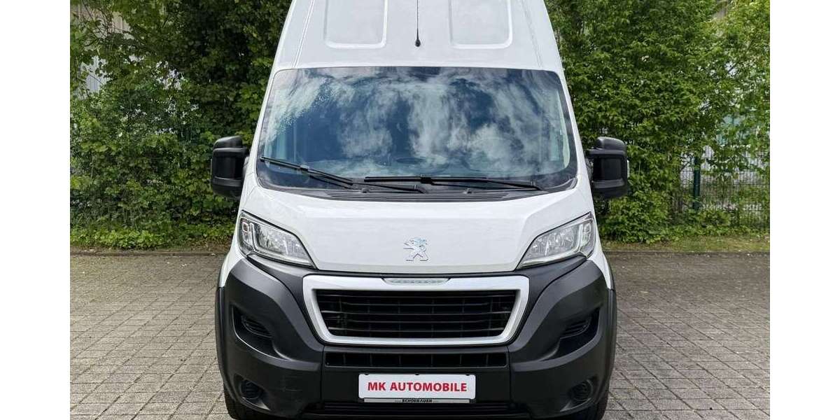 Peugeot Boxer 133.668 km 12.900 &euro; Hilden 40721