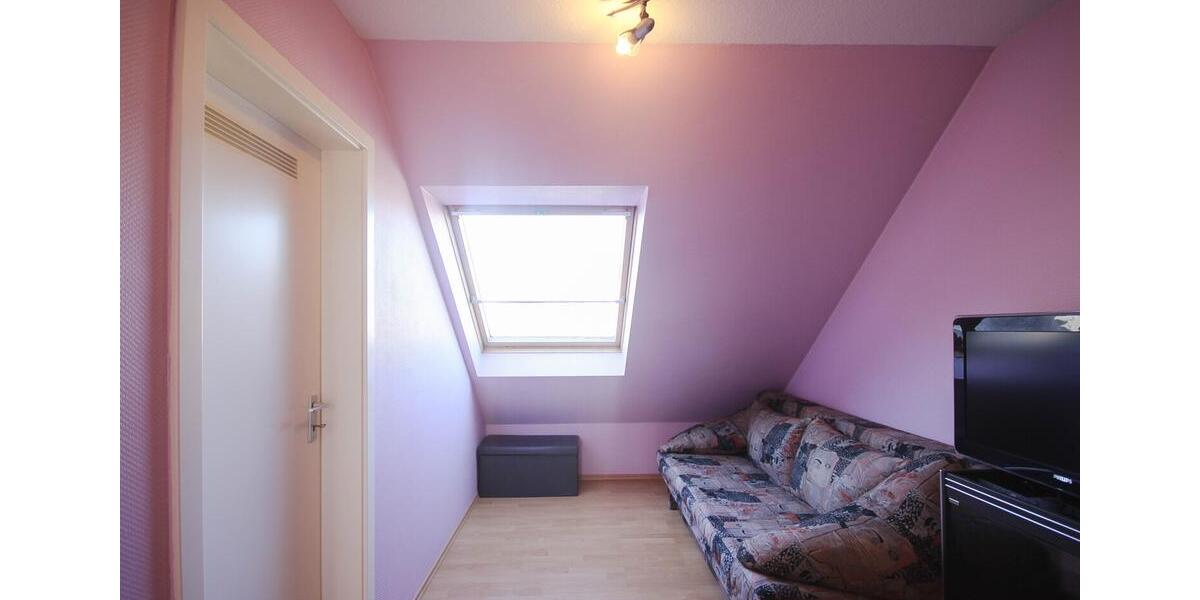 Reihenhaus Düsseldorf Stadtbezirk 6 - 5 Zimmer, 126 m&sup2;, 2.600&euro; | Angebot:25548327