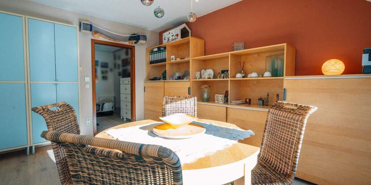 Etagenwohnung Velbert Nierenhof - 2 Zimmer, 74 m&sup2;, 189.000&euro; | Angebot:25683979