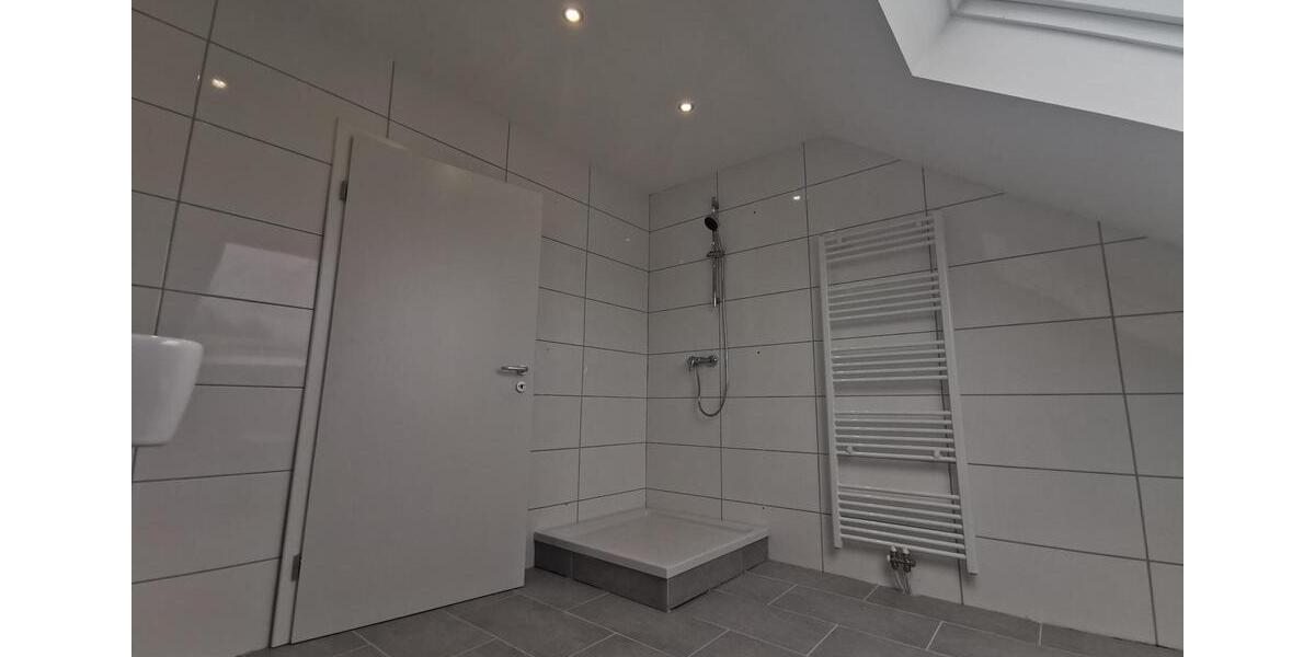 Etagenwohnung Essen Stadtbezirk VII - 4 Zimmer, 110 m&sup2;, 800&euro; | Angebot:26536535