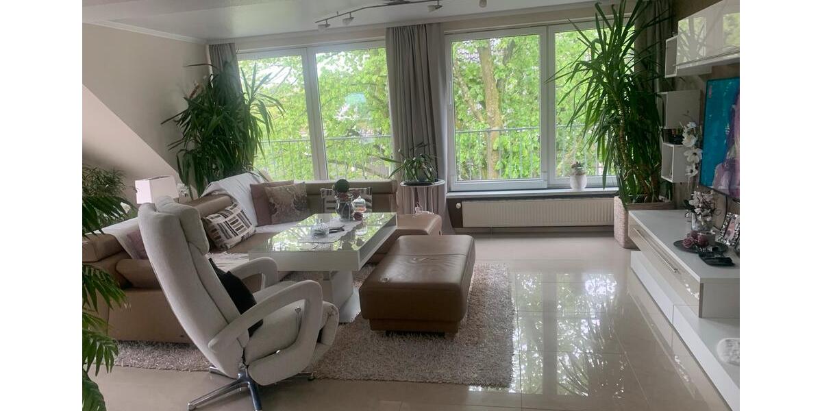 Dachgeschoßwohnung Gelsenkirchen Rotthausen - 5 Zimmer, 127 m&sup2;, 215.000&euro; | Angebot:25292808