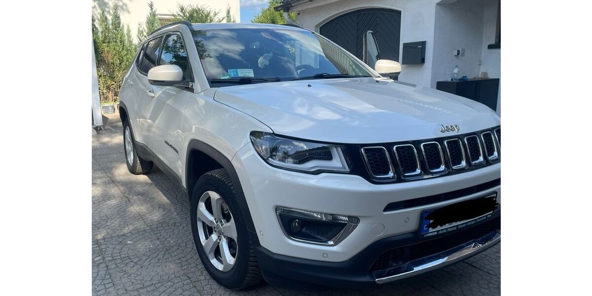 Jeep Compass 97.500 km 15.500 &euro; Solingen 42655