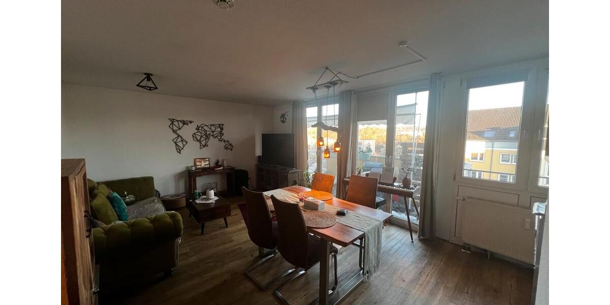 Etagenwohnung Düsseldorf Stadtbezirk 6 - 2 Zimmer, 65 m&sup2;, 1.500&euro; | Angebot:25790484