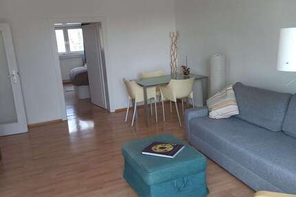 Wohnung Düsseldorf Düsseltal - 2 Zimmer, 82 m&sup2;, 1.289&euro; | Angebot:26092001