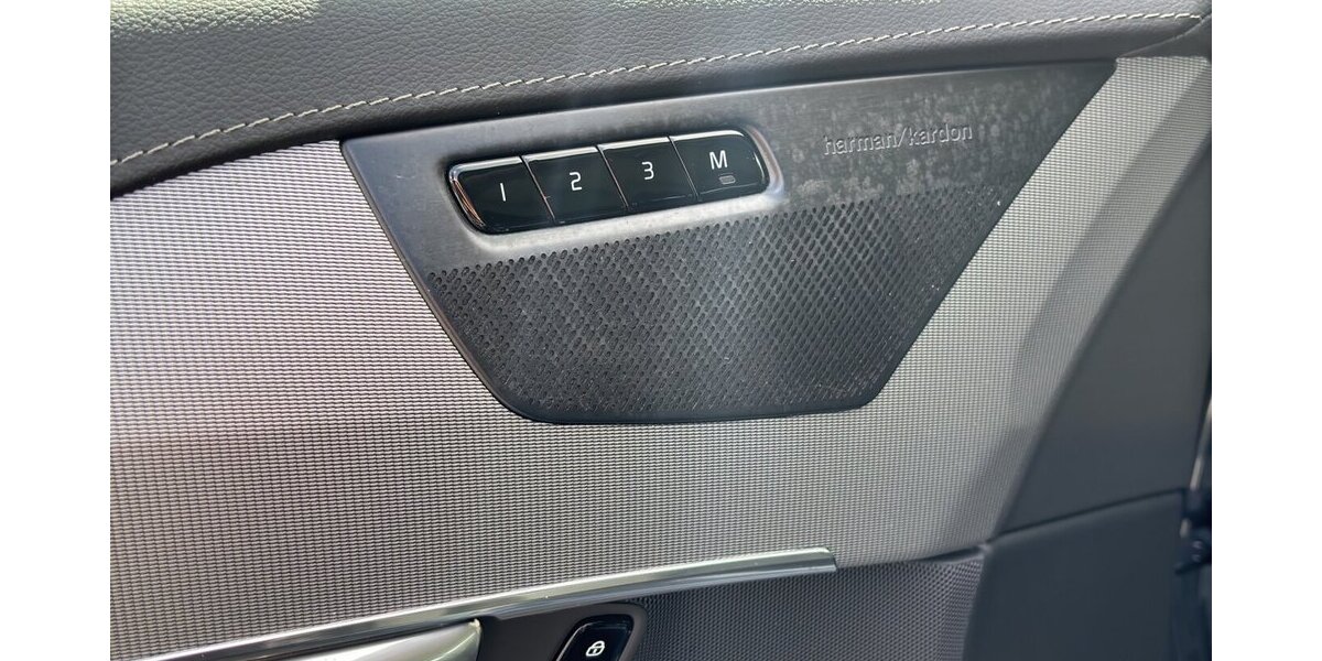 Volvo XC90 T8 Plus Bright Hybrid AWD Pano Leder H&K 85.879 km 35.600 &euro; Wuppertal 42327