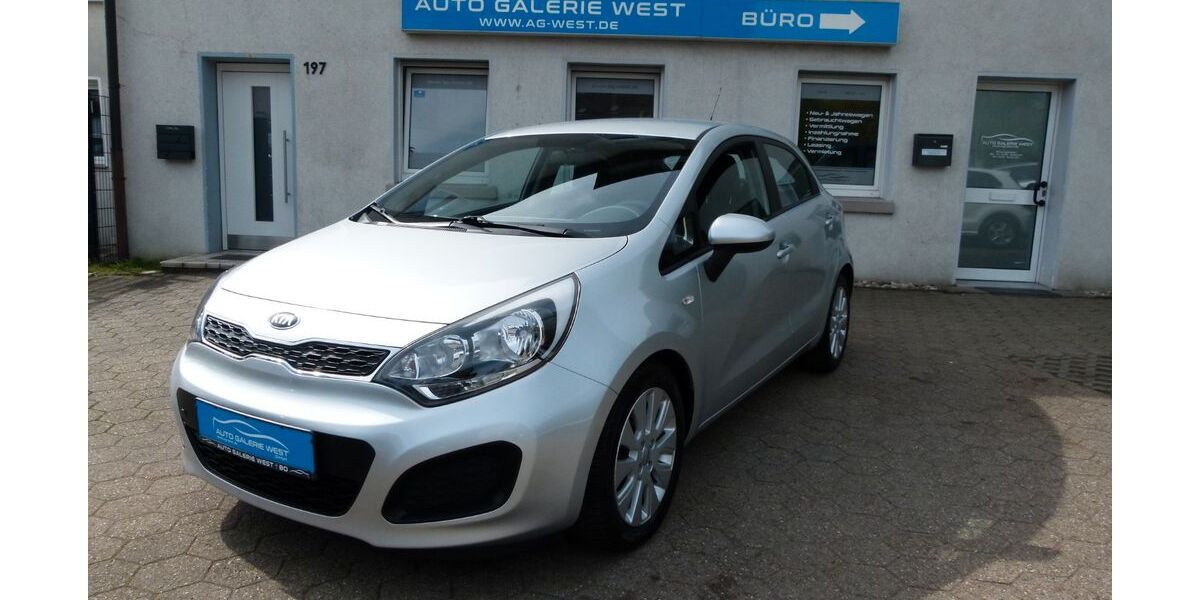 Kia Rio 99.606 km 6.590 &euro; Bochum 44809