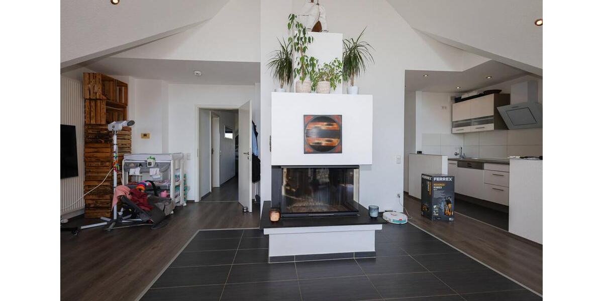 Dachgeschoßwohnung Langenfeld (Rheinland) - 3 Zimmer, 78 m&sup2;, 1.107&euro; | Angebot:26580226