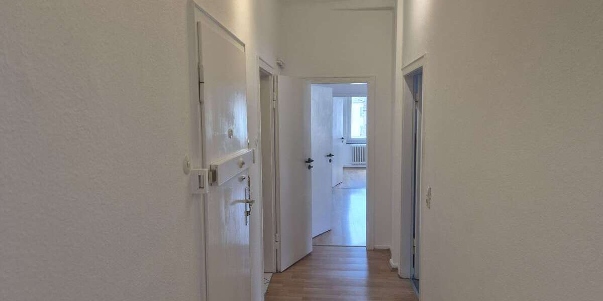 Etagenwohnung Düsseldorf Oberbilk - 3 Zimmer, 68 m&sup2;, 820&euro; | Angebot:27077810