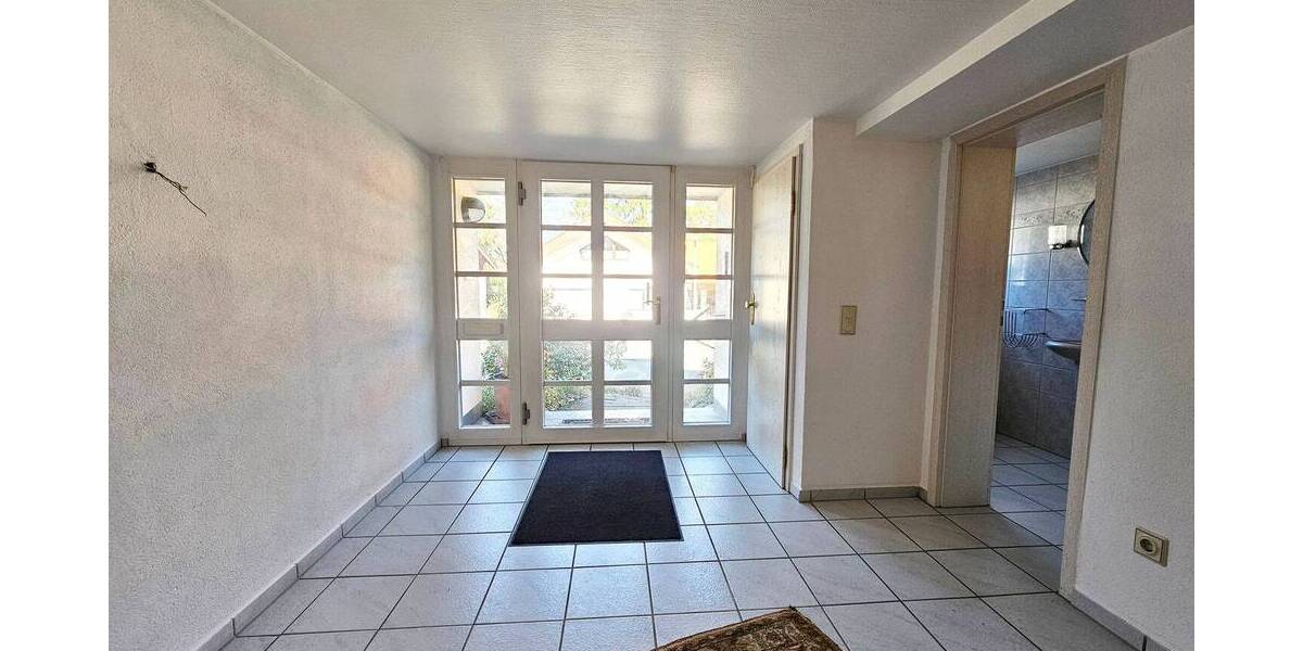 Einfamilienhaus Solingen Gräfrath - 3 Zimmer, 140 m&sup2;, 1.680&euro; | Angebot:26502717