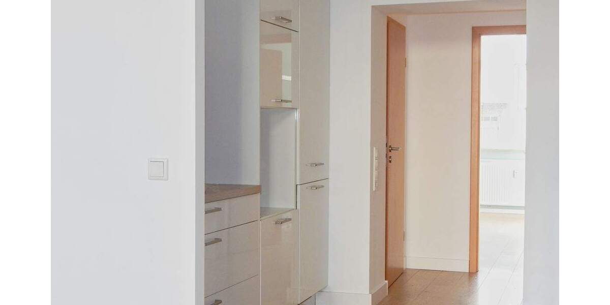 Etagenwohnung Leichlingen - 3 Zimmer, 78 m&sup2;, 980&euro; | Angebot:25780336