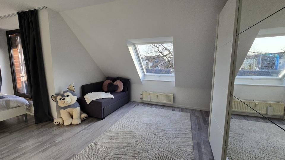 Dachgeschoßwohnung Solingen Ohligs - 2 Zimmer, 57 m&sup2;, 170.000&euro; | Angebot:25642570