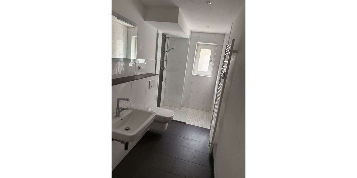 Etagenwohnung Essen Südostviertel - 2 Zimmer, 65 m&sup2;, 525&euro; | Angebot:25997102