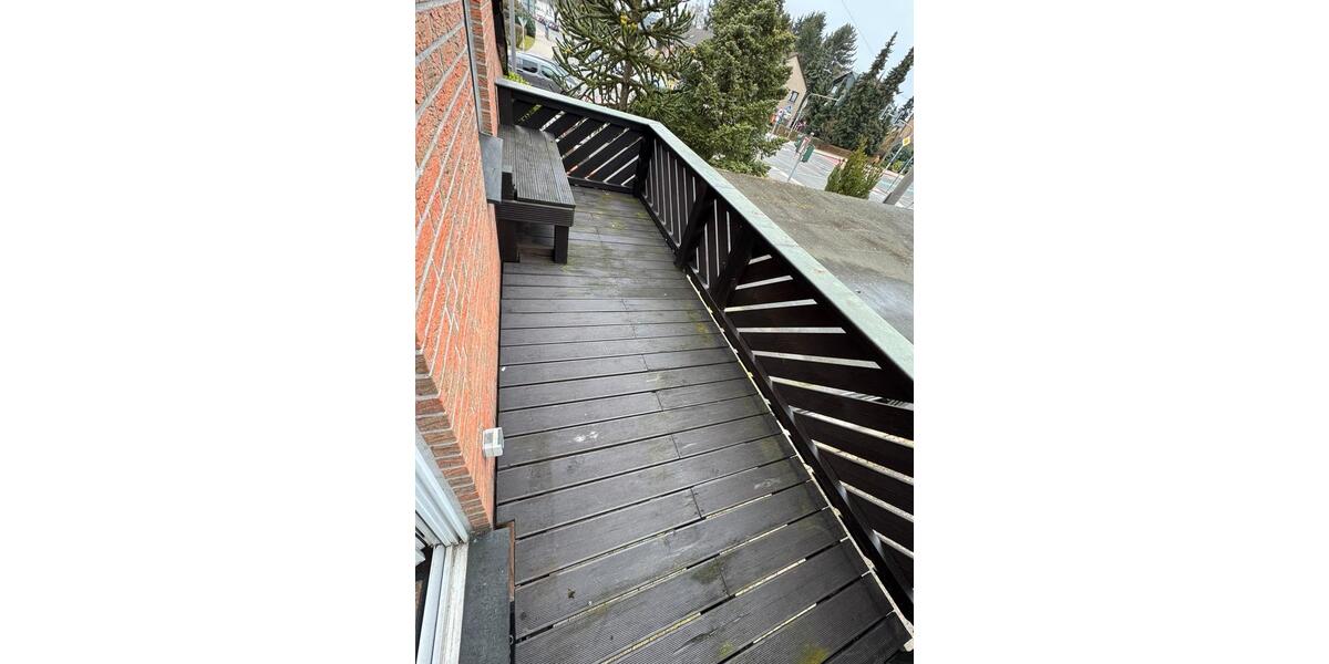 Dachgeschoßwohnung Langenfeld (Rheinland) - 2 Zimmer, 52 m&sup2;, 700&euro; | Angebot:24839218