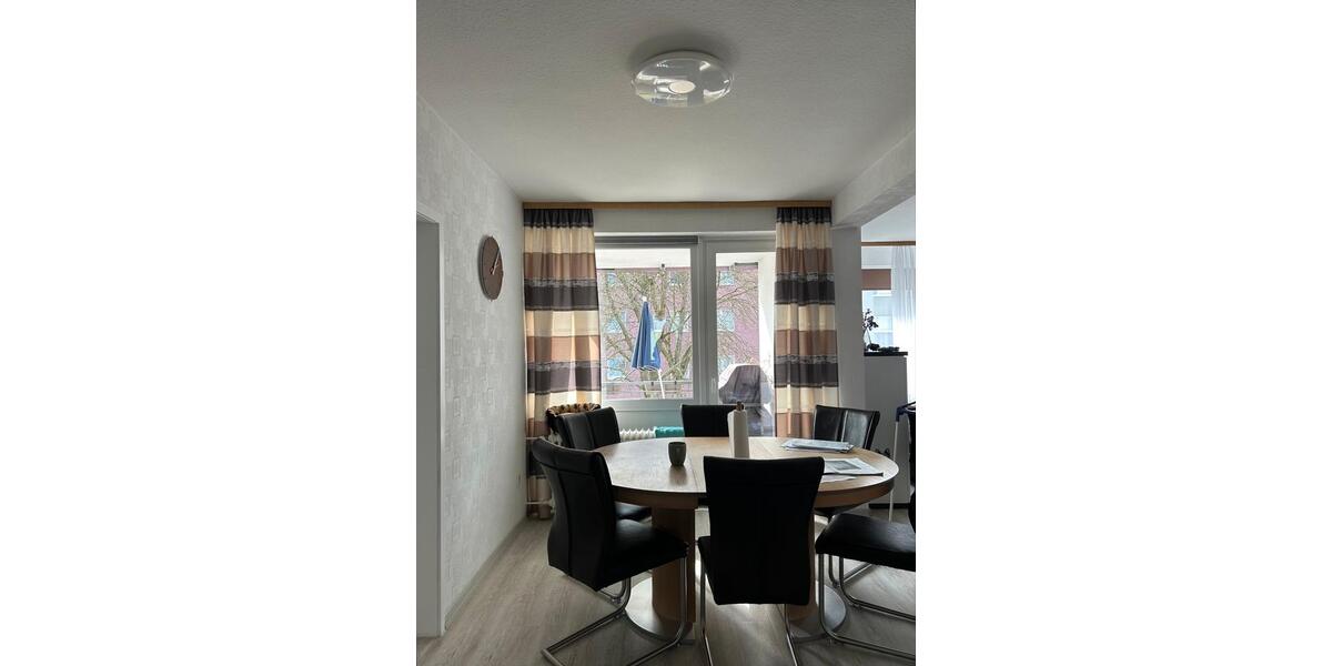 Etagenwohnung Remscheid Gemarkung Bergisch Born - 4 Zimmer, 88 m&sup2;, 609&euro; | Angebot:25918595