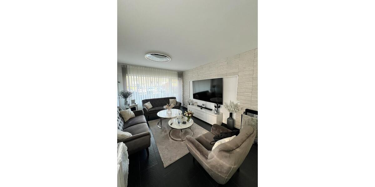 Erdgeschoßwohnung Wuppertal Gemarkung Ronsdorf - 2.5 Zimmer, 67 m&sup2;, 129.999&euro; | Angebot:24828235