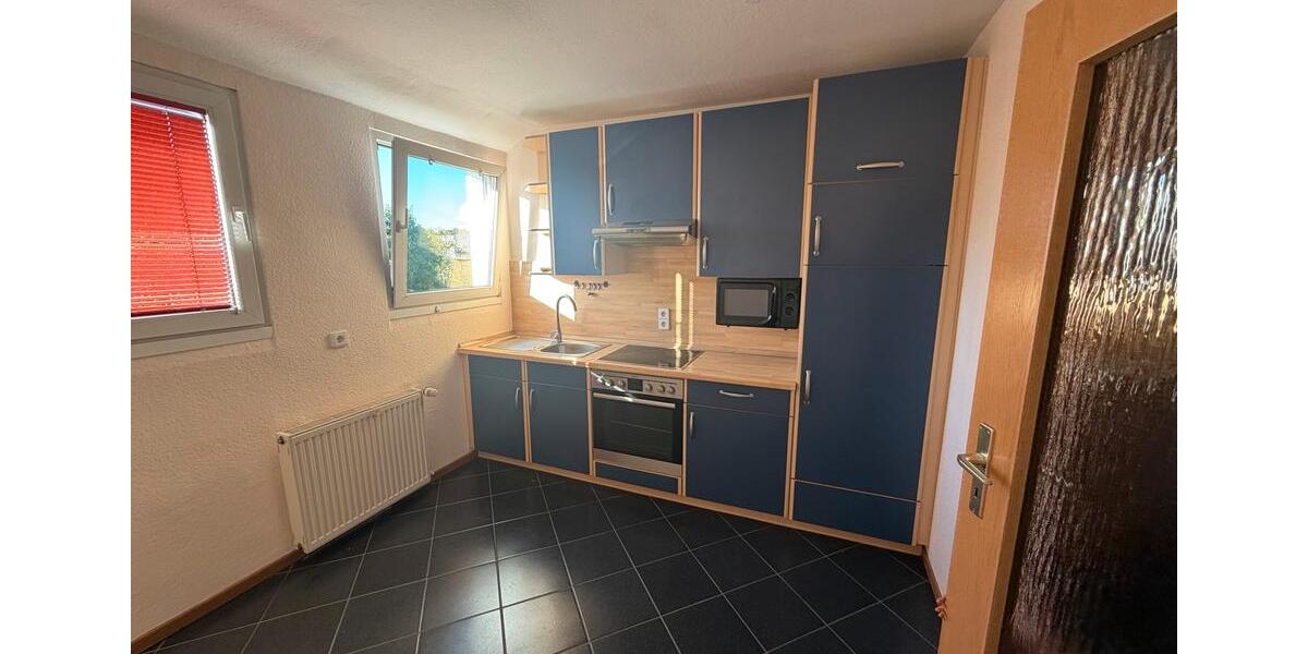 Dachgeschoßwohnung Remscheid Reinshagen - 1 Zimmer, 68 m&sup2;, 590&euro; | Angebot:26491225