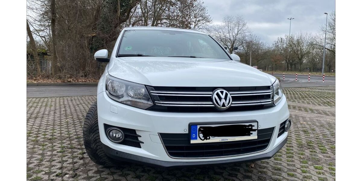 VW Tiguan 77.000 km 14.800 &euro; Düsseldorf 40474