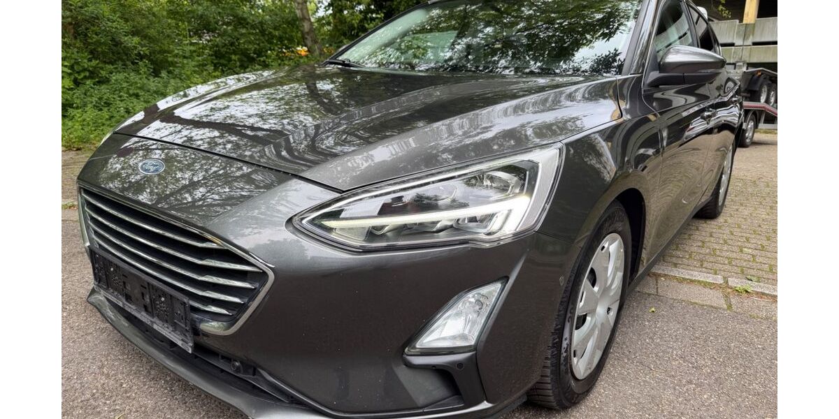 Ford Focus 127.320 km 9.700 &euro; Essen 45276