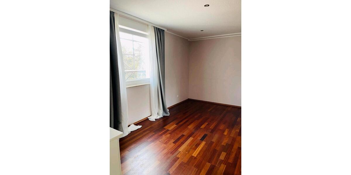 Etagenwohnung Solingen Wald - 4 Zimmer, 105 m&sup2;, 410.000&euro; | Angebot:25765744