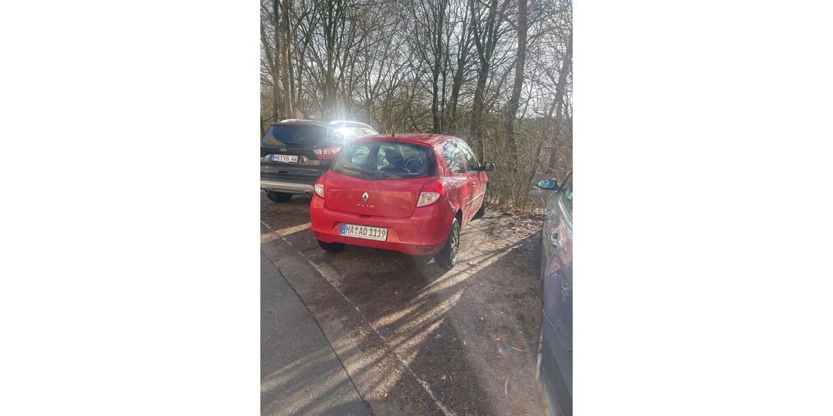 Renault Clio 123.000 km 2.300 &euro; Hagen 58097