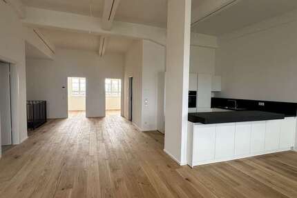 Wohnung Wermelskirchen - 5 Zimmer, 157 m&sup2;, 2.010&euro; | Angebot:27166832