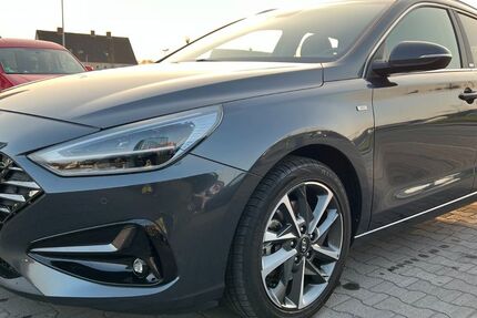 Hyundai i30 28.000 km 17.500 &euro; Herne 44653