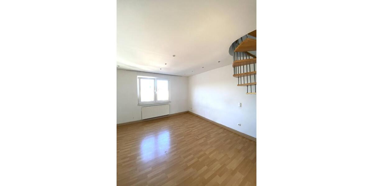 Maisonettenwohnung Gelsenkirchen Gelsenkirchen-Mitte - 3 Zimmer, 88 m&sup2;, 570&euro; | Angebot:25233611