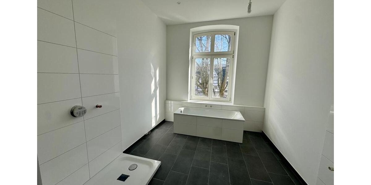 Etagenwohnung Wuppertal Arrenberg - 3 Zimmer, 122 m&sup2;, 1.440&euro; | Angebot:25377649