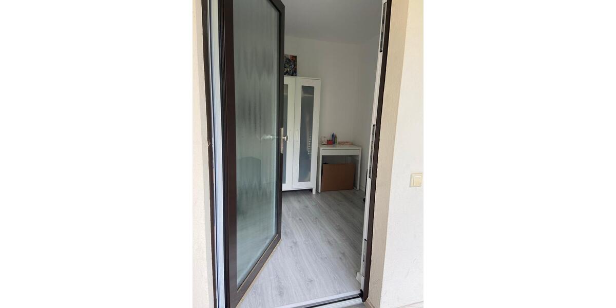 Etagenwohnung Erkrath - 2 Zimmer, 73 m&sup2;, 850&euro; | Angebot:26560406