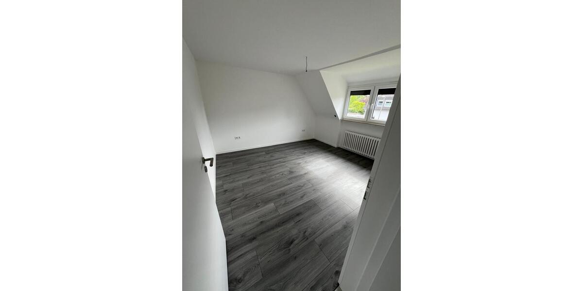Maisonettenwohnung Ratingen Lintorf - 4 Zimmer, 120 m&sup2;, 2.050&euro; | Angebot:26618854