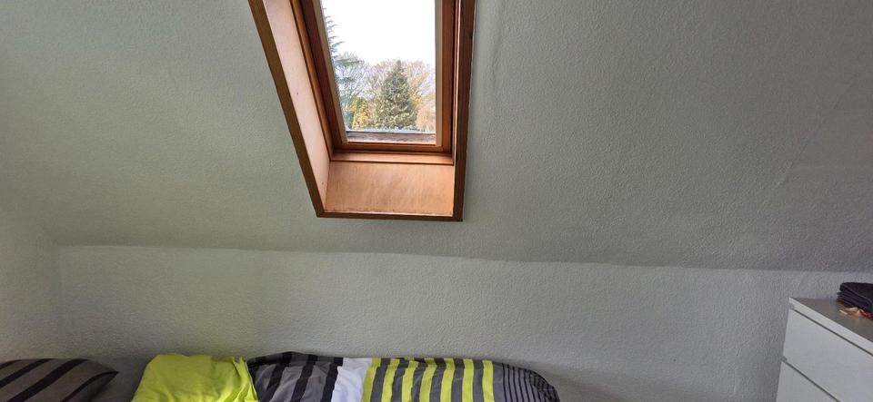 Dachgeschoßwohnung Wuppertal Gemarkung Langerfeld - 1.5 Zimmer, 30 m&sup2;, 325&euro; | Angebot:26003956