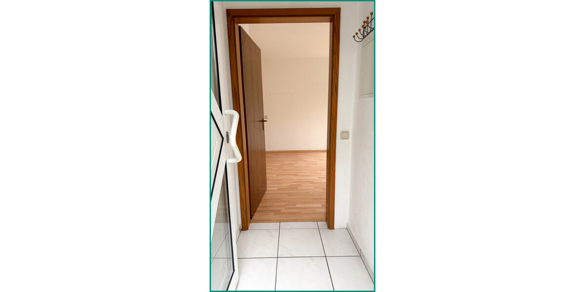 EINFAMILIENHAUS MIT EINLIEGERWOHNUNG UND GARAGE IN SCHÖNER WOHNLAGE VON RADEVORMWALD - Einfamilienhaus Radevormwald | Angebot:26560835