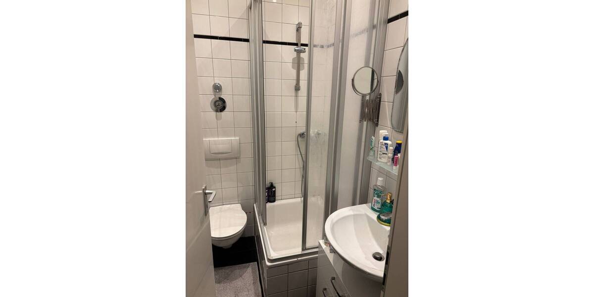Etagenwohnung Düsseldorf Flingern Süd - 2 Zimmer, 42 m&sup2;, 600&euro; | Angebot:26627823