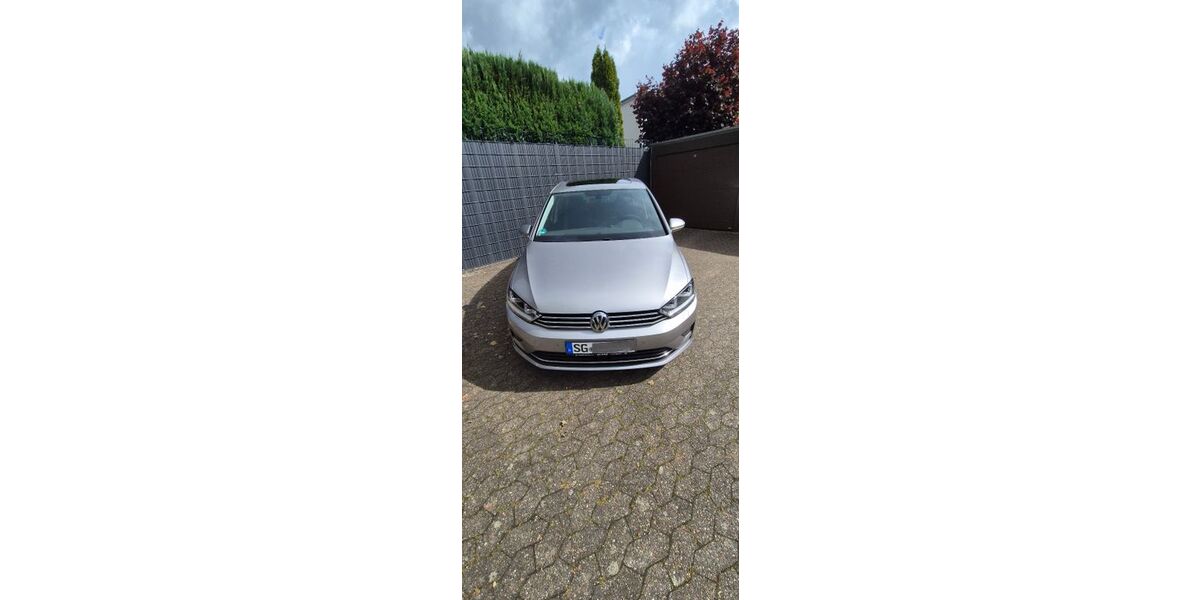 VW Golf Sportsvan 64.300 km 12.500 &euro; Solingen 42697
