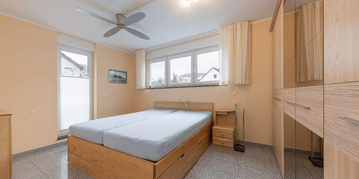 Etagenwohnung Hagen Haspe - 3 Zimmer, 83 m&sup2;, 240.000&euro; | Angebot:25666613