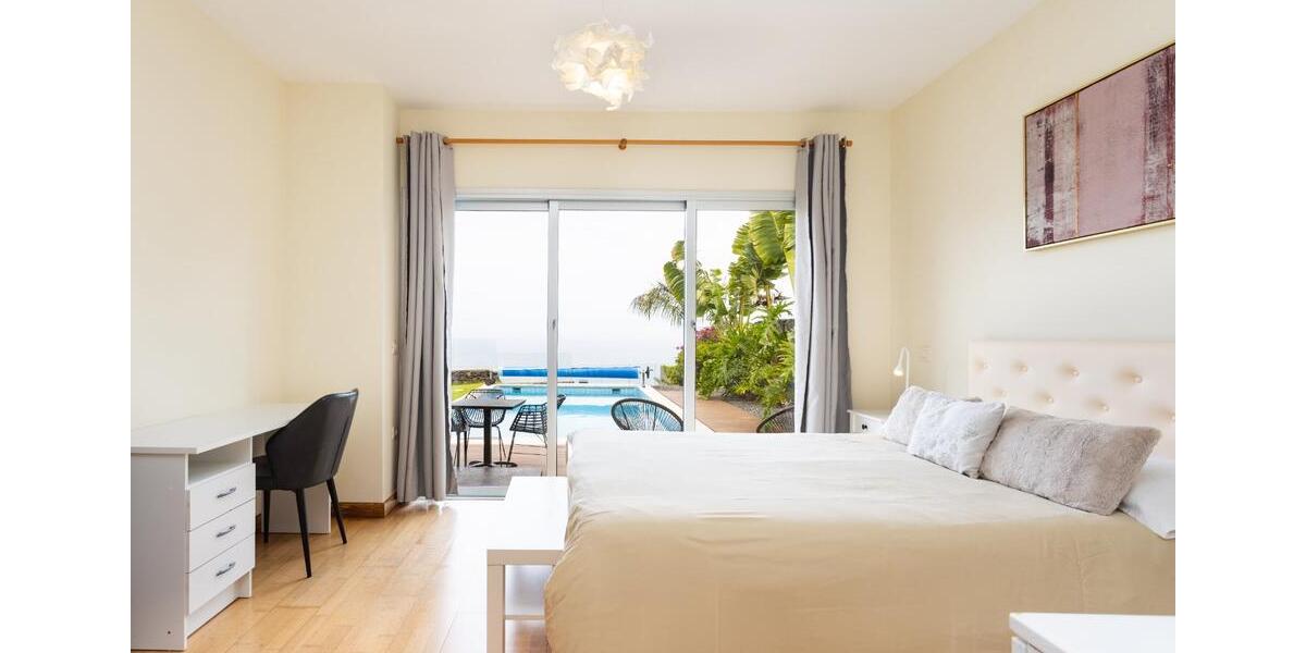 Ferienimmobilie Düsseldorf Stadtmitte - 200&euro; | Angebot:23742943