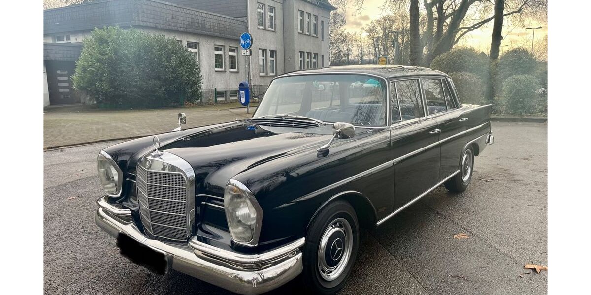 Mercedes-Benz 220 79.500 km 20.000 &euro; Essen 45289