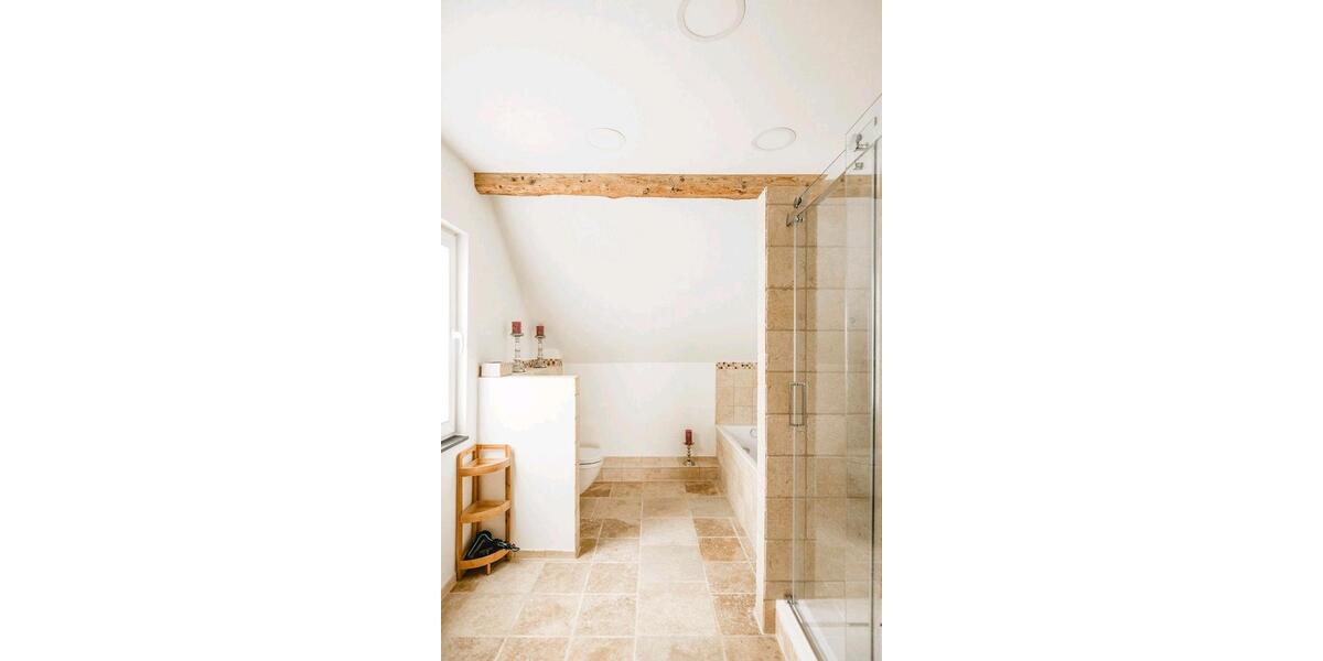 Dachgeschoßwohnung Remscheid Lüttringhausen - 2 Zimmer, 54 m&sup2;, 990&euro; | Angebot:25307115