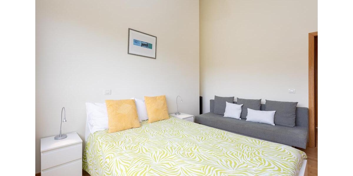 Ferienimmobilie Düsseldorf Stadtmitte - 200&euro; | Angebot:23742943