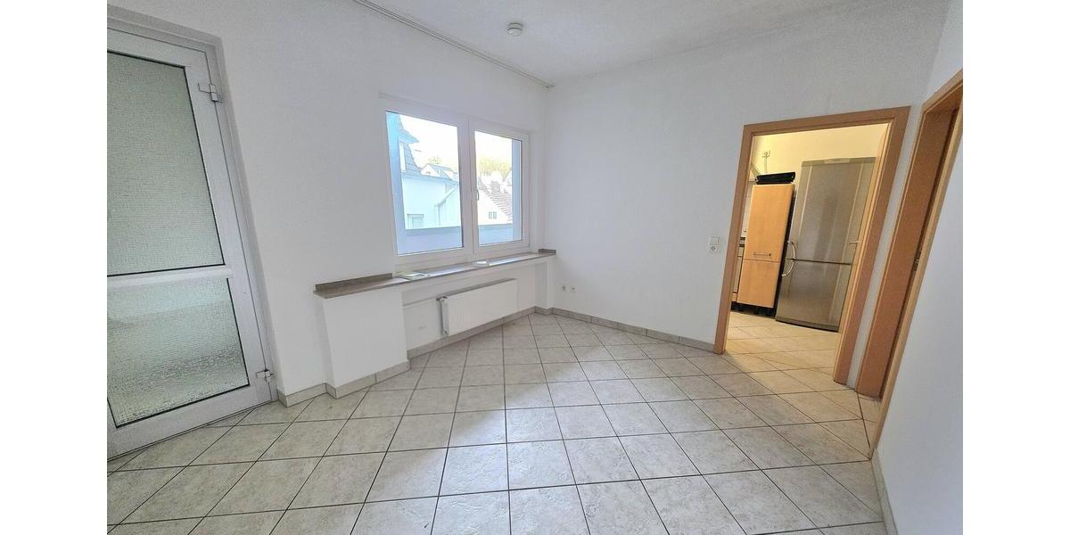 Etagenwohnung Schalksmühle - 2 Zimmer, 67 m&sup2;, 400&euro; | Angebot:25856189