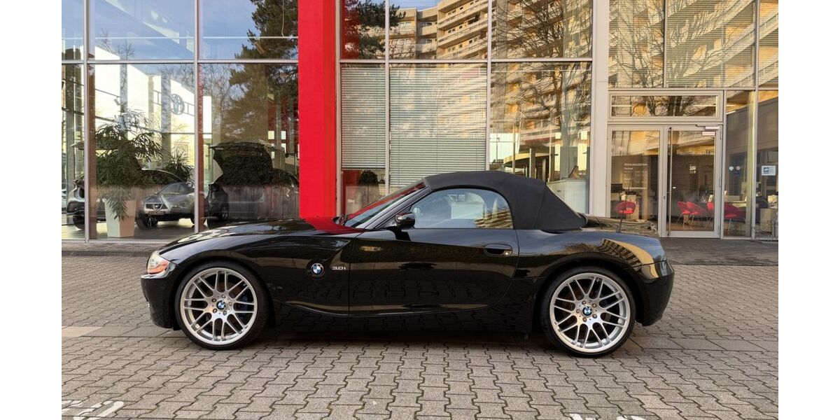 BMW Z4 129.000 km 18.999 &euro; Düsseldorf 40215