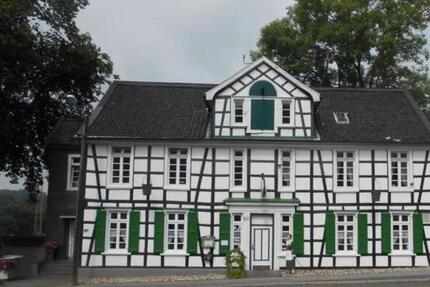 Wohnung Wuppertal Sedansberg - 3 Zimmer, 123 m&sup2;, 1.390&euro; | Angebot:27618489